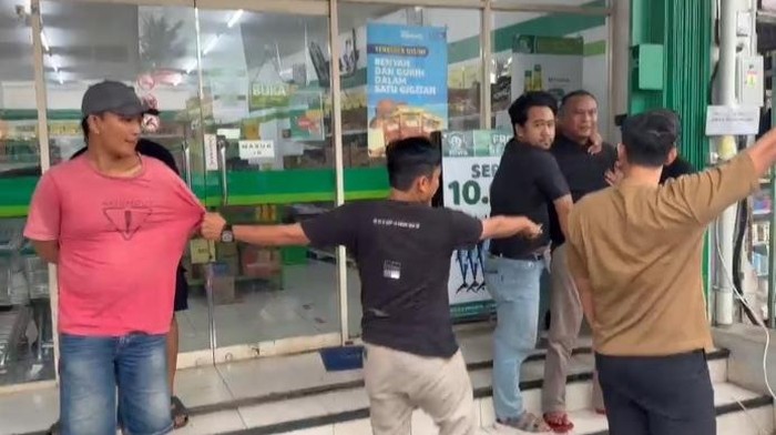 Dua Pelaku Modus Ganjal ATM di Serang Ditangkap, Diduga Kuras Dana Korban hingga Rp139 Juta